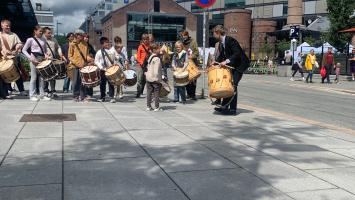 BUSK SPEL